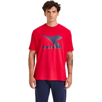 Oblačila Moški Majice s kratkimi rokavi Diadora Ss Shield Rdeča