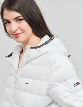 Tommy Jeans TJW QUILTED TAPE HOODED JACKET Bela