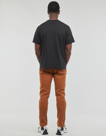 Levi's SS RELAXED FIT TEE Črna