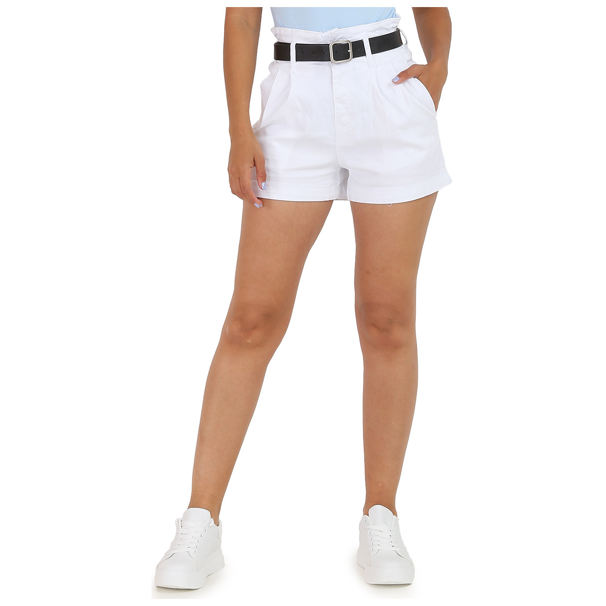 Oblačila Ženske Kratke hlače & Bermuda La Modeuse 21171_P58162 Bela