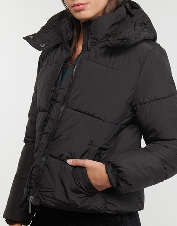 Only ONLCALLIE FITTED PUFFER JACKET CC OTW Črna