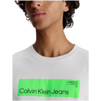 Calvin Klein Jeans  Bela