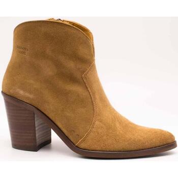 Čevlji  Ženske Gležnjarji Dakota Boots  Kostanjeva