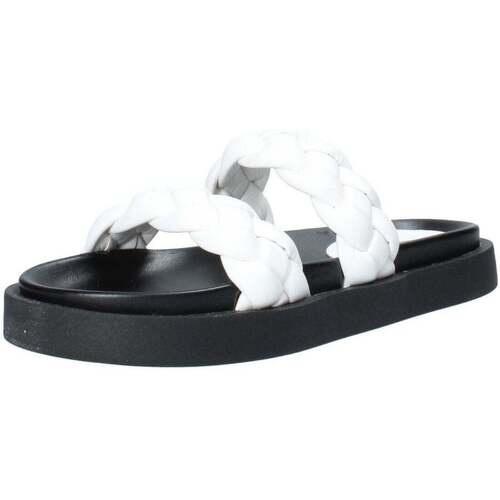 Exé Shoes  