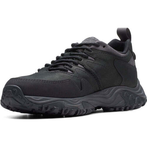 Clarks  Črna