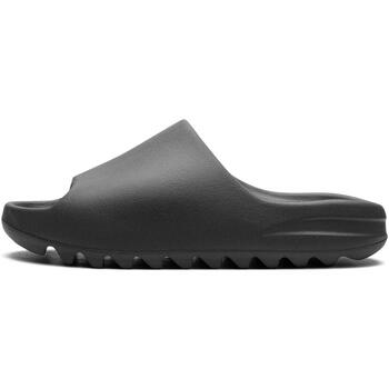 Čevlji  Pohodništvo Yeezy Slide Granite Črna