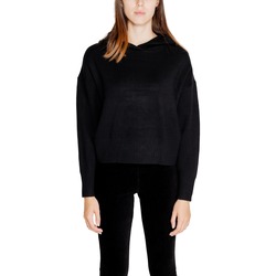 Oblačila Ženske Puloverji Vero Moda VMGOLD LS HOOD PULLOVER GA 10311394 Črna