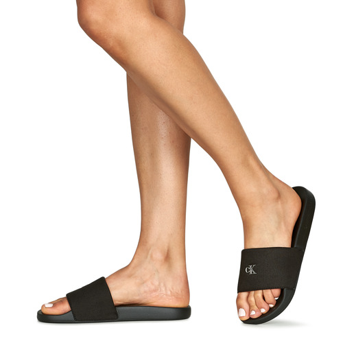 Calvin Klein Jeans SLIDE MONOGRAM HARDWARE Črna