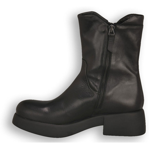 Vicolo8 VITELLO NERO Črna