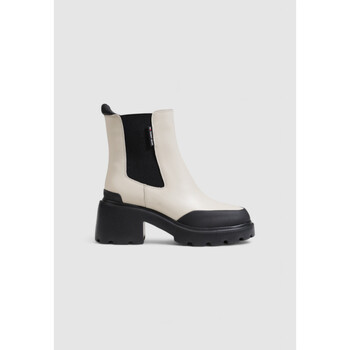 Čevlji  Ženske Polškornji Tommy Hilfiger TJW MID HEEL CHELSEA EN0EN02681 Bež