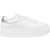 Čevlji  Ženske Modne superge Calvin Klein Jeans BOLD FLATF LOW MIX YW0YW01632 Srebrna