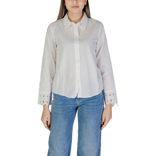 Oblačila Ženske Srajce & Bluze Jacqueline De Yong JDYMIMI L/S CUTOUT SHIRT WVN 15345329 Bela