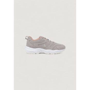 Čevlji  Ženske Modne superge Calvin Klein Jeans RETRO TENNIS LOW YW0YW01639 Siva