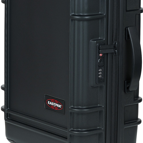 Eastpak RESIST'R ZIP CABIN 28L Črna