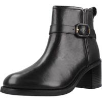 Čevlji  Ženske Škornji Clarks CHAMBERLY TRIM Črna