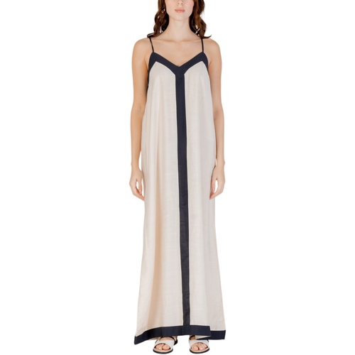 Oblačila Ženske Dolge obleke Vero Moda Vmdenise Singlet Ankle Wvn Btq Ga 10329793 Bež