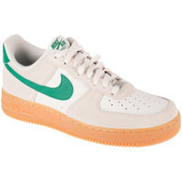 Čevlji  Moški Nizke superge Nike Air Force 1 07 LV8 Bela